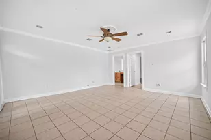 10919 Lockgate Ln, Houston, TX 77048 - Photo 21