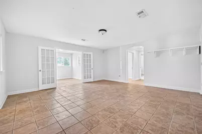 10919 Lockgate Lane, Houston, TX 77048 - Photo 13