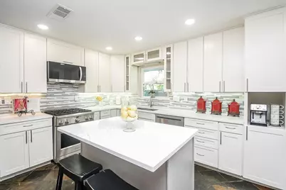 5315 Briarbend Drive, Houston, TX 77096 - Photo 15