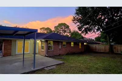 5315 Briarbend Drive, Houston, TX 77096 - Photo 9