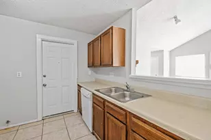 5420 Ridge Wind Ln, Houston, TX 77053 - Photo 3
