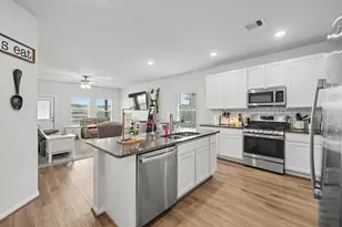 1118 Bending Trl Dr, Tomball, TX 77375 - Photo 11