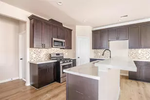 322 Carlos Leal Dr, Dayton, TX 77535 - Photo 11