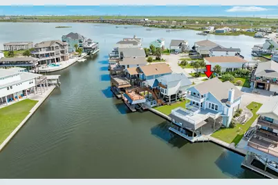 325 Admiral Circle, Tiki Island, TX 77554 - Photo 3