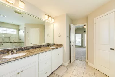 325 Admiral Circle, Tiki Island, TX 77554 - Photo 21