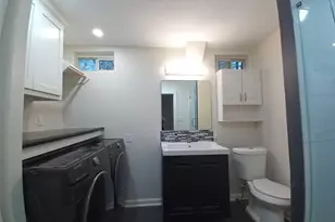 1019 E 32nd St, Houston, TX 77022 - Photo 7