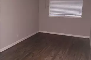 5946 Lattimer Dr, Houston, TX 77035 - Photo 13