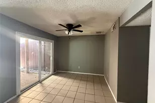 8498 Dairy View Ln, Houston, TX 77072 - Photo 7