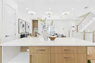 606 Skyland Terrace Way, Houston, TX 77009 - Photo 17