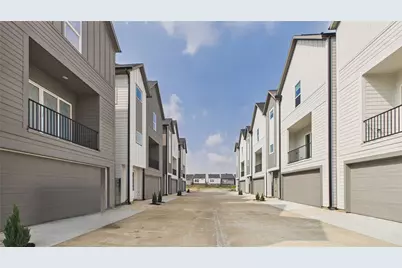 606 Skyland Terrace Way, Houston, TX 77009 - Photo 3