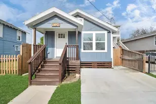 5324 Avenue L, Galveston, TX 77551 - Photo 1