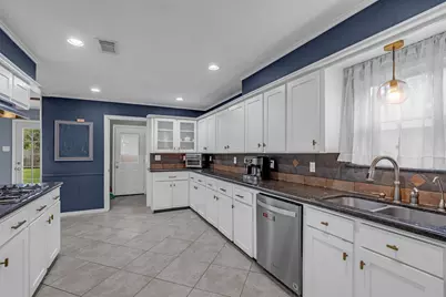 947 Thornton Road, Houston, TX 77018 - Photo 9