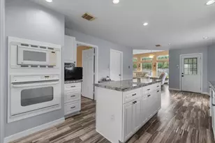 2112 Indian Blanket Dr, League City, TX 77573 - Photo 11