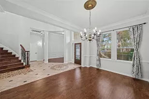 5403 Emerald Pointe Ln, Sugar Land, TX 77479 - Photo 9