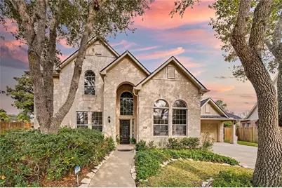 5403 Emerald Pointe Lane, Sugar Land, TX 77479 - Photo 3