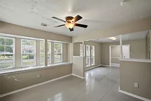 4735 Charade Dr, Houston, TX 77066 - Photo 7