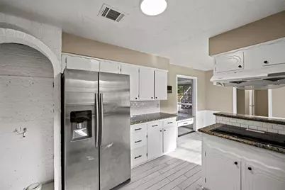 4735 Charade Drive, Houston, TX 77066 - Photo 11