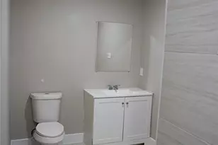 5002 Blackberry Ln, Old River Winfree, TX 77535 - Photo 9