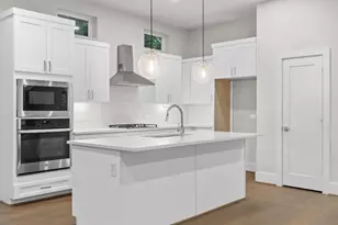 836 Fisher St, Houston, TX 77018 - Photo 9