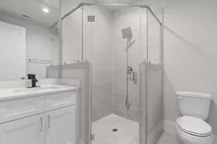 836 Fisher St, Houston, TX 77018 - Photo 5