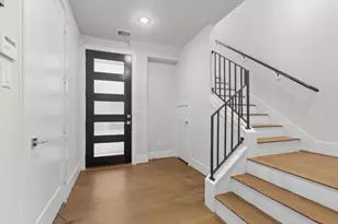 836 Fisher St, Houston, TX 77018 - Photo 3