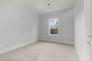 836 Fisher St, Houston, TX 77018 - Photo 19