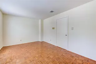 14633 Perthshire Rd, Houston, TX 77079 - Photo 23