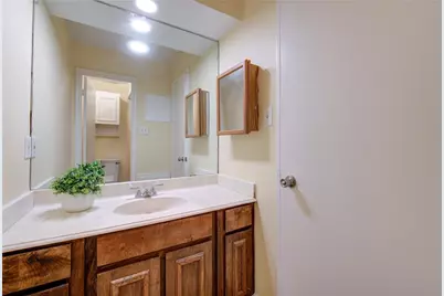 14633 Perthshire Road, Houston, TX 77079 - Photo 37