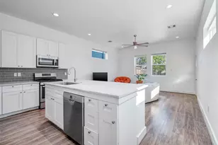 308 E 39th St, Houston, TX 77018 - Photo 5