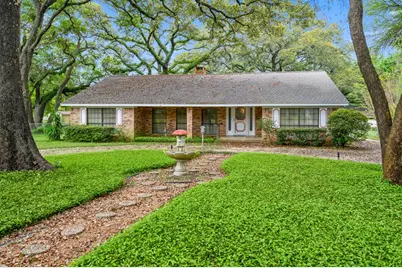 103 Memorial Lane, Columbus, TX 78934 - Photo 1