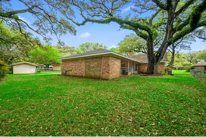 103 Memorial Lane, Columbus, TX 78934 - Photo 21