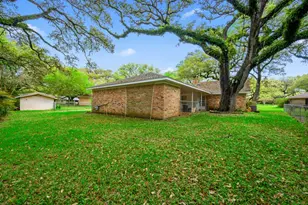 103 Memorial Ln, Columbus, TX 78934 - Photo 21