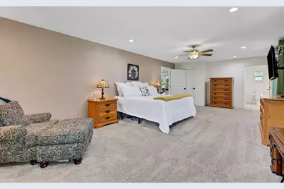 701 S Southwind Trail, Cleveland, TX 77328 - Photo 17