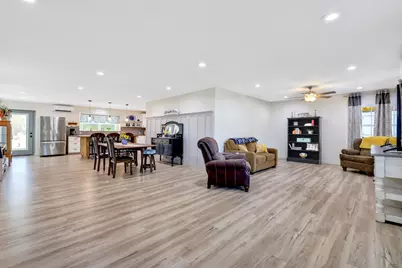 701 S Southwind Trail, Cleveland, TX 77328 - Photo 11