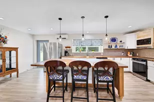 701 S Southwind Trail, Cleveland, TX 77328 - Photo 9