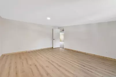 701 S Southwind Trail, Cleveland, TX 77328 - Photo 31