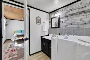 701 S Southwind Trail, Cleveland, TX 77328 - Photo 43