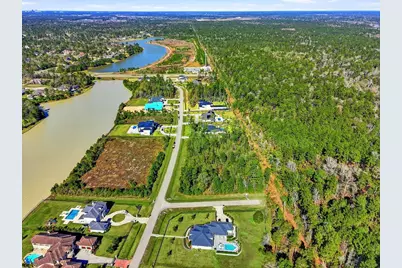 27560 S Lazy Meadow Way, Spring, TX 77386 - Photo 21