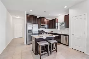 1014 Schooner St, Crosby, TX 77532 - Photo 9