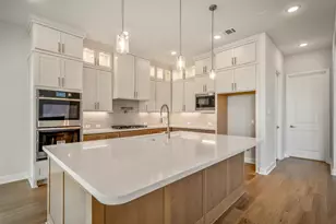 1303 Old Frst Dr, Missouri City, TX 77459 - Photo 5