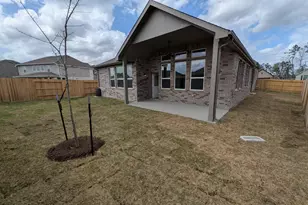 18028 Brennie Bird Ln, Conroe, TX 77302 - Photo 11