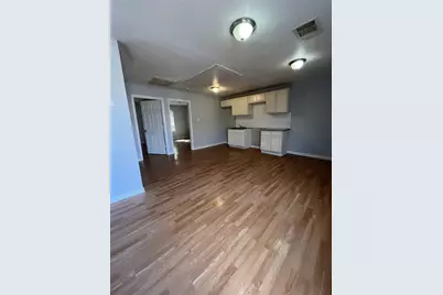 5142 Higgins Street #B, Houston, TX 77033 - Photo 3