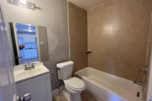 5142 Higgins St, Houston, TX 77033 - Photo 7