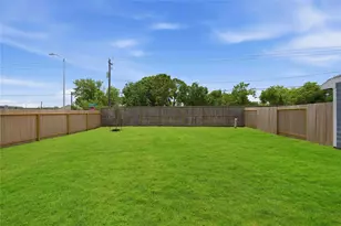 4808 Peanut Butter and Jelly Dr, Houston, TX 77048 - Photo 19