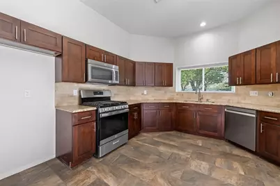 3126 Lakefield Way, Sugar Land, TX 77479 - Photo 9