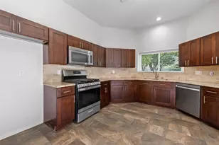 3126 Lakefield Way, Sugar Land, TX 77479 - Photo 9