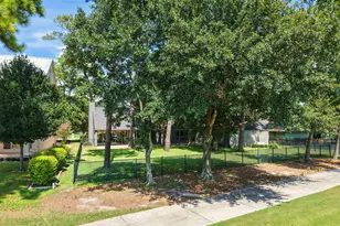 6003 Bermuda Dunes Dr, Houston, TX 77069 - Photo 3