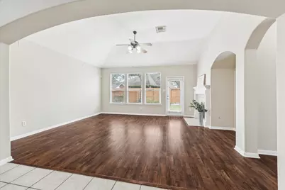 2109 Drake Falls Drive, Pearland, TX 77584 - Photo 11