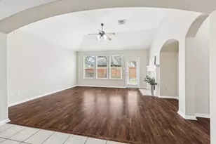 2109 Drake Falls Dr, Pearland, TX 77584 - Photo 11