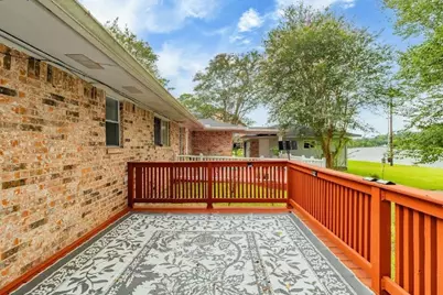 607 Brook Hollow Drive, Conroe, TX 77385 - Photo 21